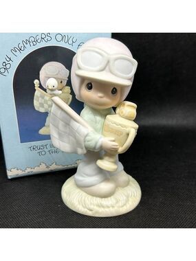 Precious Moments "Trust In The Lord To The Finish" Collector's Club figurine